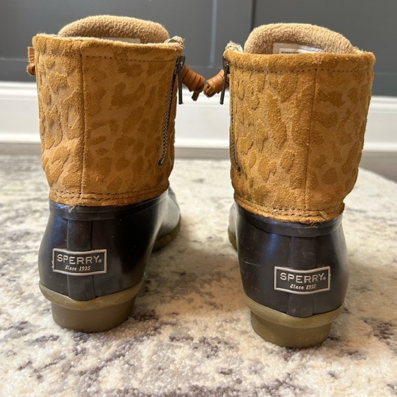 Sperry Cheetah Print Embossed Leather Waterproof Duck Shoes Boat Shoes Boots 7M - Picture 3 of 11